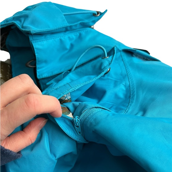 Oakley Teal Insulated Winter Snow Ski/Snowboard Jacket - Picture 9 of 17